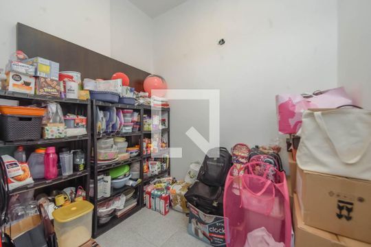 Quarto de Serviço de apartamento à venda com 3 quartos, 96m² em Bela Vista, São Paulo