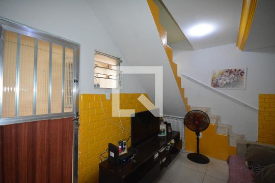 Sala de apartamento para alugar com 2 quartos, 94m² em Parada de Lucas, Rio de Janeiro