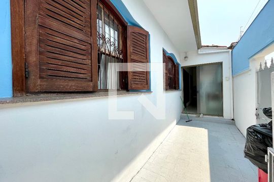 Quintal de casa à venda com 4 quartos, 170m² em Vila Joana, Jundiaí