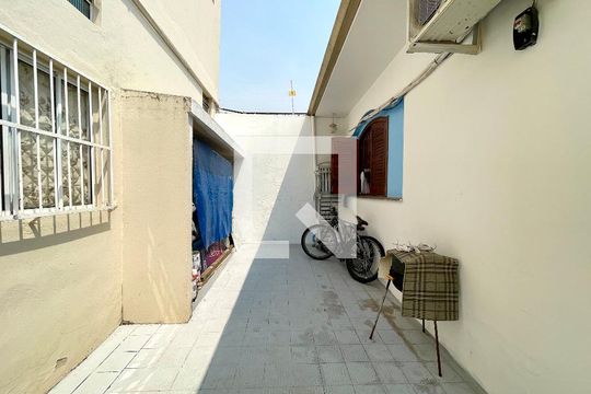 Quintal de casa à venda com 4 quartos, 170m² em Vila Joana, Jundiaí