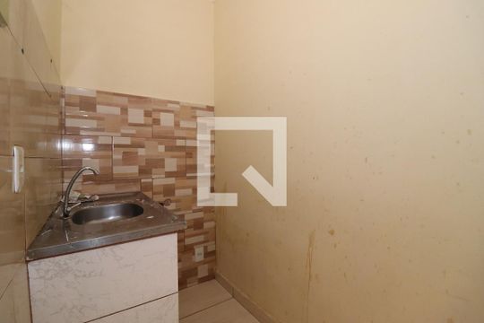 Cozinha de kitnet/studio à venda com 1 quarto, 54m² em Setor Habitacional Samambaia (taguatinga), Brasília