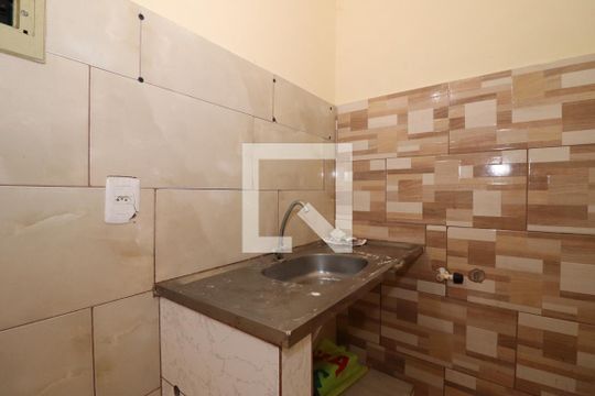 Cozinha de kitnet/studio à venda com 1 quarto, 54m² em Setor Habitacional Samambaia (taguatinga), Brasília