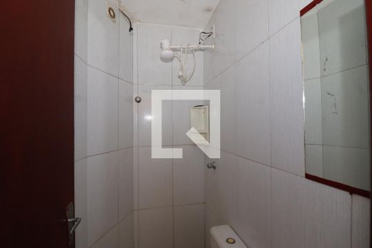 Banheiro Social de kitnet/studio à venda com 2 quartos, 54m² em Setor Habitacional Samambaia (taguatinga), Brasília