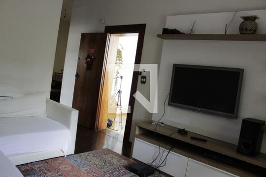 Sala de casa à venda com 4 quartos, 356m² em Jardim Itamarati, Campinas