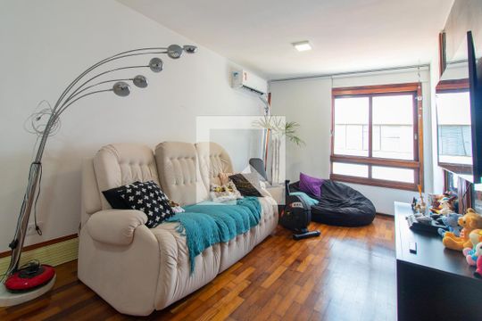 Apartamento para alugar com 2 quartos, 97m² em Rio Branco, Porto Alegre