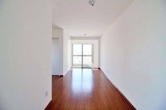 Sala de apartamento para alugar com 1 quarto, 50m² em Vila Alto de Santo Andre, Santo André