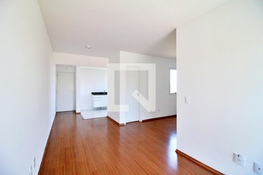 Sala de apartamento para alugar com 1 quarto, 50m² em Vila Alto de Santo Andre, Santo André