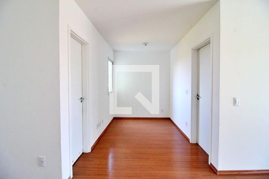 Sala de apartamento para alugar com 1 quarto, 50m² em Vila Alto de Santo Andre, Santo André