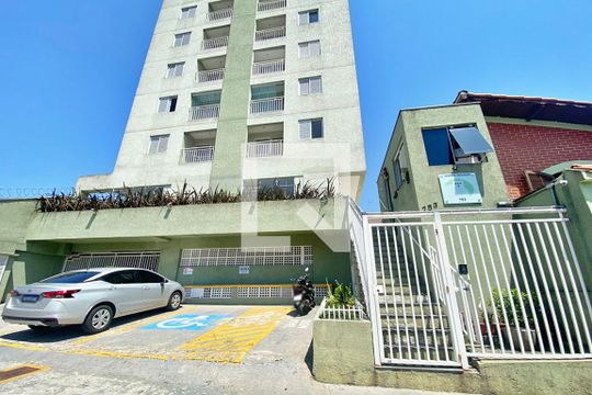 Fachada de apartamento para alugar com 1 quarto, 50m² em Vila Alto de Santo Andre, Santo André