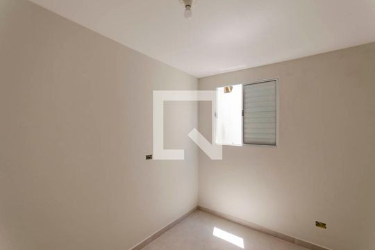 Quarto  de casa de condomínio para alugar com 1 quarto, 28m² em Vila Nhocune, São Paulo