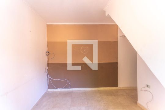 Sala de estar de casa à venda com 2 quartos, 125m² em Vila Nova Santa Luzia, São Bernardo do Campo