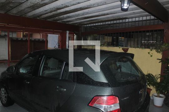 Garagem de casa à venda com 3 quartos, 92m² em Vila Campo Grande, São Paulo