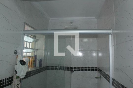 Banheiro de casa à venda com 3 quartos, 92m² em Vila Campo Grande, São Paulo