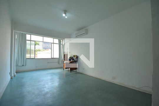 Apartamento à venda com 1 quarto, 40m² em Centro, Rio de Janeiro