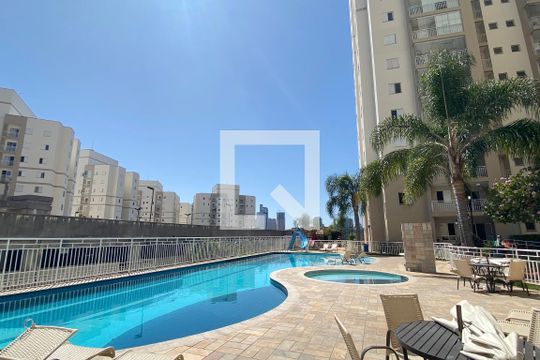 Piscina de apartamento à venda com 3 quartos, 80m² em Jardim Tupanci, Barueri