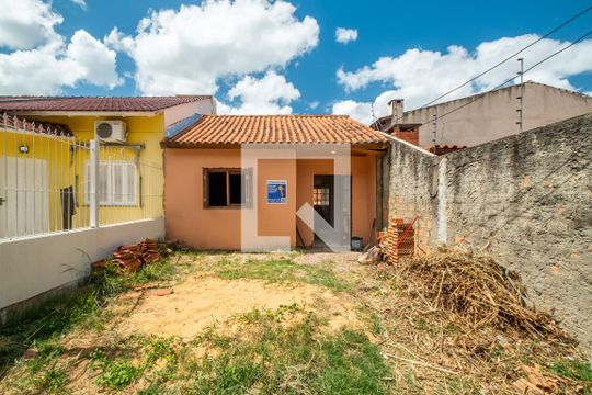 Fachada de casa à venda com 2 quartos, 50m² em Hípica, Porto Alegre