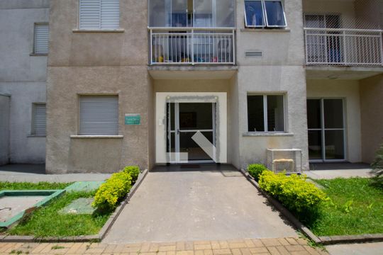 Fachada do bloco de apartamento para alugar com 2 quartos, 47m² em Colônia (zona Leste), São Paulo