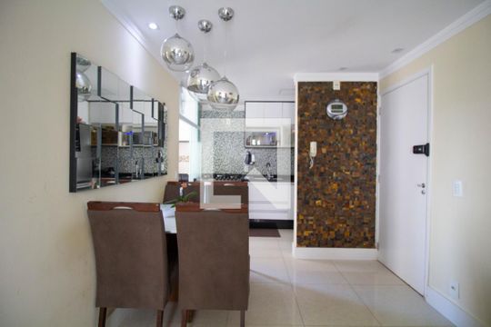 Cozinha de apartamento para alugar com 2 quartos, 47m² em Colônia (zona Leste), São Paulo