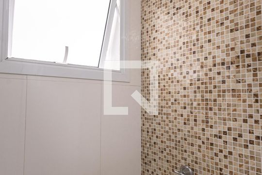 Banheiro Social de apartamento à venda com 3 quartos, 68m² em Penha de França, São Paulo