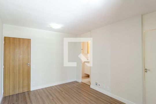 Sala de apartamento à venda com 2 quartos, 44m² em Vila Guarani (z Sul), São Paulo