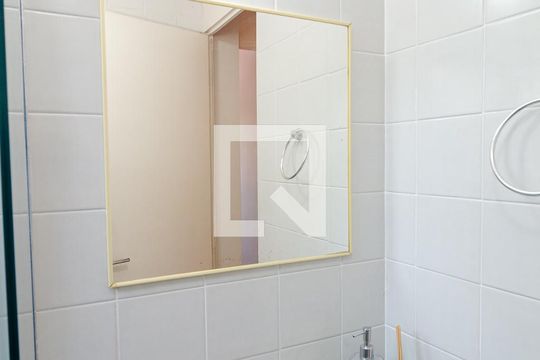 Banheiro Social de apartamento à venda com 2 quartos, 44m² em Vila Guarani (z Sul), São Paulo