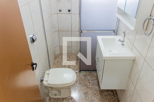 Banheiro-Casa 1 de casa à venda com 3 quartos, 120m² em Vila Cruz das Almas, São Paulo