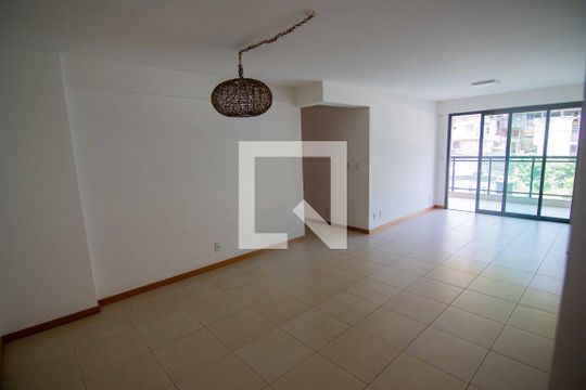 Apartamento para alugar com 3 quartos, 100m² em Vital Brasil, Niterói