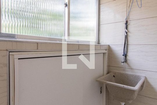 Área de Serviço de apartamento para alugar com 3 quartos, 73m² em Parque Cecap, Guarulhos