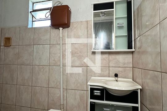 Banheiro de casa à venda com 2 quartos, 60m² em São Miguel, São Leopoldo
