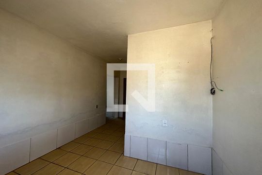 Sala de casa à venda com 2 quartos, 60m² em São Miguel, São Leopoldo