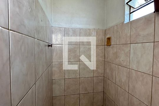 Banheiro de casa à venda com 2 quartos, 60m² em São Miguel, São Leopoldo