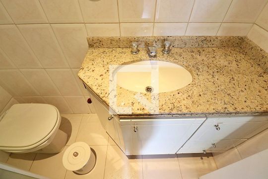 Banheiro do Quarto 3 - Suíte de apartamento à venda com 3 quartos, 90m² em Jardim, Santo André