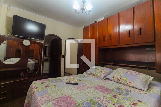 Suíte 2 de casa à venda com 2 quartos, 150m² em Vila Princesa Isabel, São Paulo