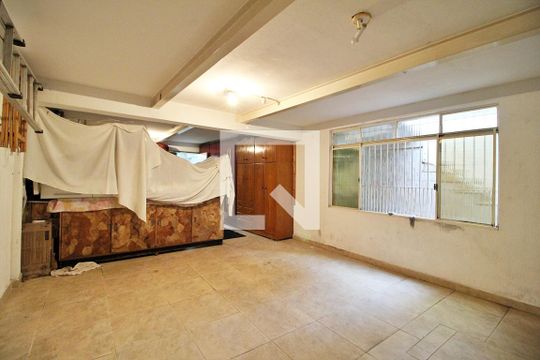 Garagem de casa à venda com 3 quartos, 168m² em Jardim das Maravilhas, Santo André
