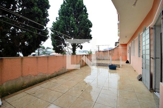 Quintal de casa à venda com 3 quartos, 168m² em Jardim das Maravilhas, Santo André