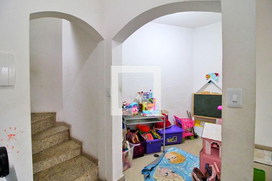 Sala de casa à venda com 3 quartos, 168m² em Jardim das Maravilhas, Santo André