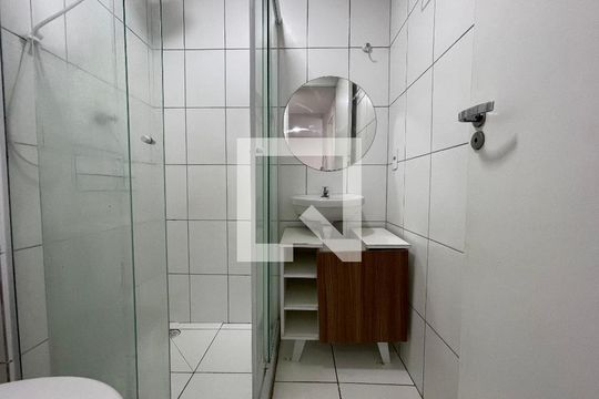 Banheiro de apartamento à venda com 2 quartos, 39m² em Vila Butantã, São Paulo