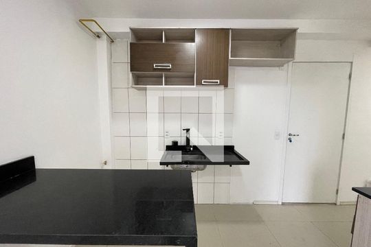 Cozinha de apartamento à venda com 2 quartos, 39m² em Vila Butantã, São Paulo