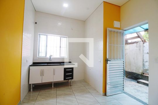 Cozinha  de casa para alugar com 1 quarto, 45m² em Jardim Ana Maria, São Paulo