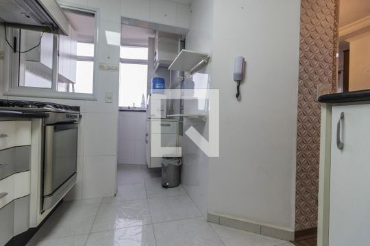 Cozinha de apartamento para alugar com 3 quartos, 144m² em Jardim Regina Alice, Barueri