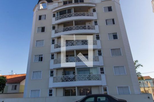 Fachada do bloco de apartamento para alugar com 3 quartos, 144m² em Jardim Regina Alice, Barueri
