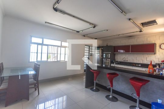 Cozinha de casa para alugar com 3 quartos, 300m² em Rudge Ramos, São Bernardo do Campo
