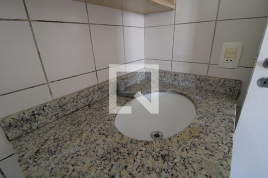 Pia do banheiro de apartamento à venda com 2 quartos, 70m² em Jardim Marajoara, São Paulo