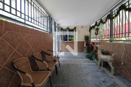 Entrada de apartamento à venda com 2 quartos, 70m² em Jardim Marajoara, São Paulo