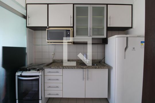 Cozinha de apartamento à venda com 2 quartos, 70m² em Jardim Marajoara, São Paulo