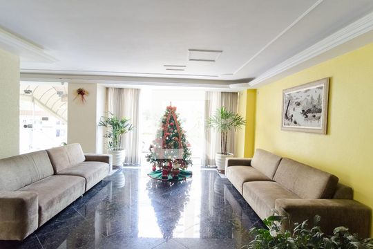 Hall de Entrada de apartamento à venda com 2 quartos, 51m² em Vila Parque Jabaquara, São Paulo