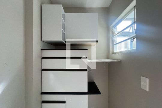 Quarto de Serviço de apartamento à venda com 2 quartos, 73m² em Moema, São Paulo