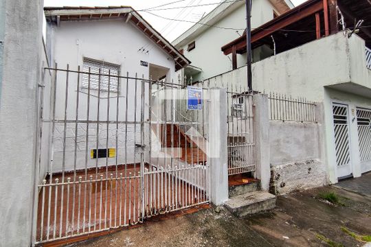 Fachada de casa à venda com 1 quarto, 70m² em Vila Parque Jabaquara, São Paulo