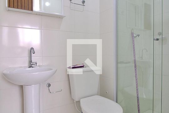 Banheiro da Suíte  de apartamento para alugar com 1 quarto, 24m² em Vila Nova das Belezas, São Paulo