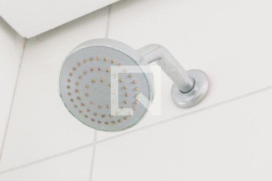 Chuveiro de apartamento para alugar com 3 quartos, 65m² em Vila das Belezas, São Paulo